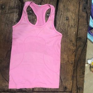 Lululemon run swiftly racerback tank top size 4
